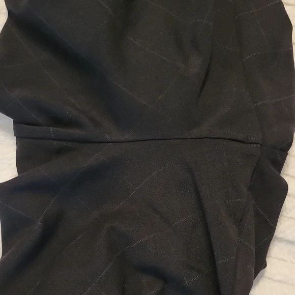 Ellen Tracy Black Dress Pants Sleek Tapered Design Thin Stripe Checkered Design - Picture 6 of 7